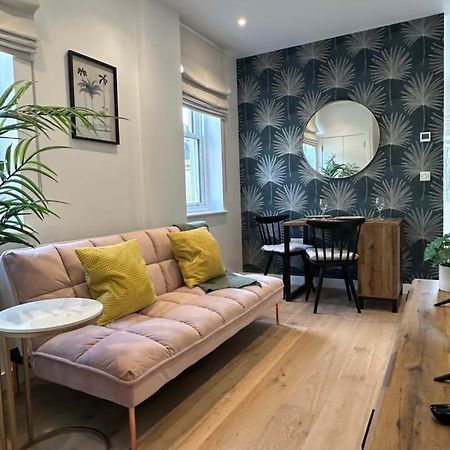Ferienwohnung Contemporary Pied A Terre In The Heart Of Bath Exterior foto