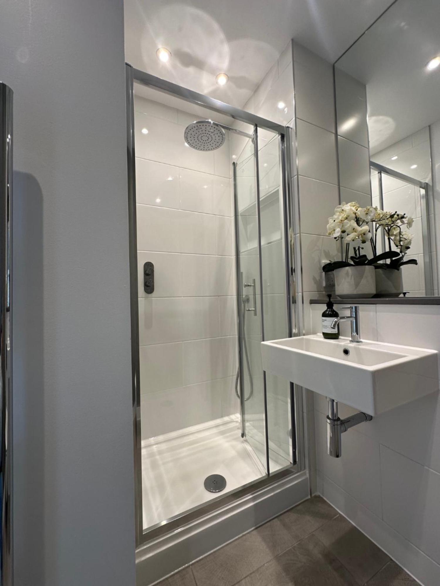 Ferienwohnung Contemporary Pied A Terre In The Heart Of Bath Exterior foto