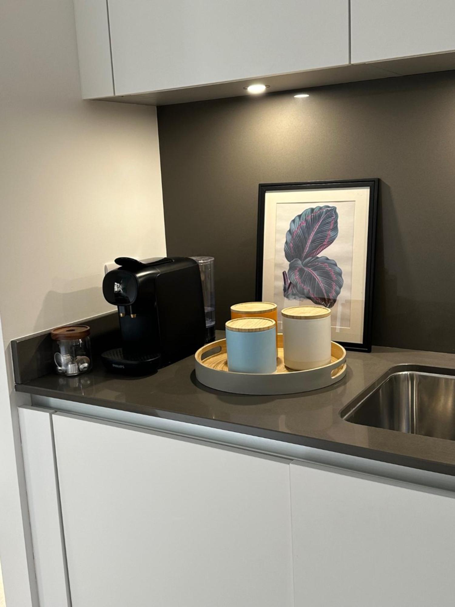 Ferienwohnung Contemporary Pied A Terre In The Heart Of Bath Exterior foto